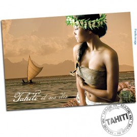 Carte postale vahine sur pirogue traditionelle  cp183