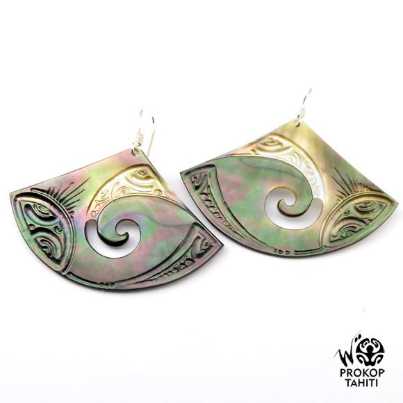Boucles oreilles argent eventails nacre prokop tahiti beg9 Boucles oreilles argent eventails nacre prokop tahiti beg9