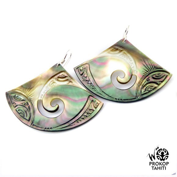 Boucles oreilles argent eventails nacre prokop tahiti beg10 Boucles oreilles argent eventails nacre prokop tahiti beg10