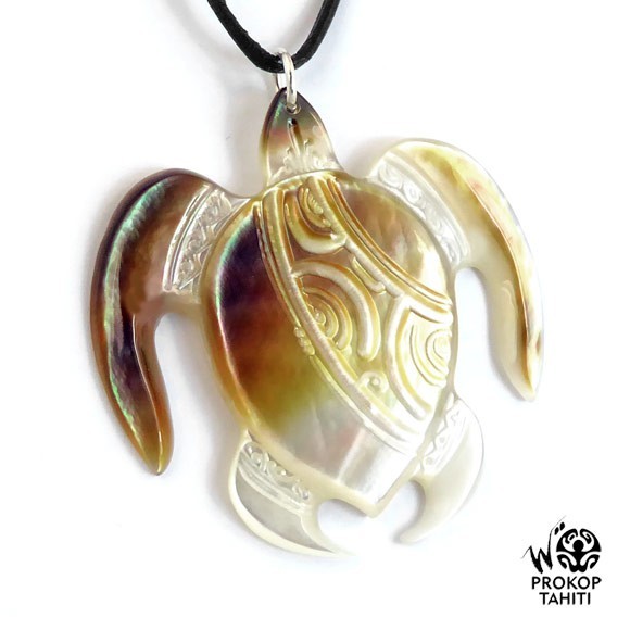 Pendentif nacre gravee prokop tahiti tortue xl tg16 Pendentif nacre gravee prokop tahiti tortue xl tg16