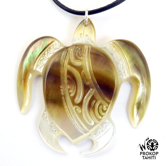Pendentif nacre gravee prokop tahiti tortue xl tg20 Pendentif nacre gravee prokop tahiti tortue xl tg20