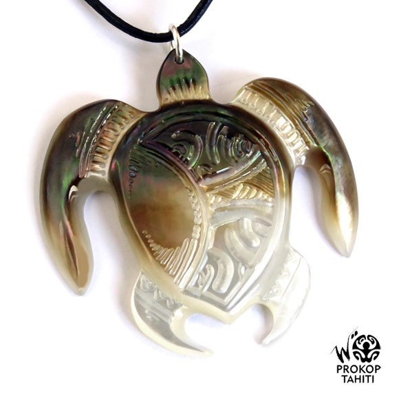 Pendentif nacre gravee prokop tahiti tortue xl tg27