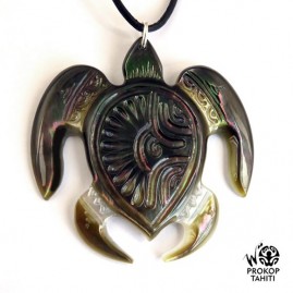 Pendentif nacre gravee prokop tahiti tortue xl tg28