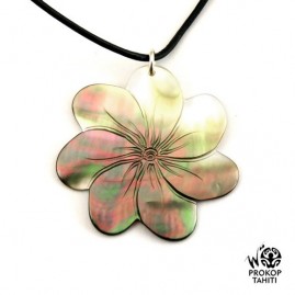 Pendentif nacre gravee prokop fleur tiare tahiti fg21