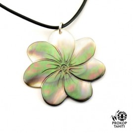 Pendentif nacre gravee prokop fleur tiare tahiti fg22