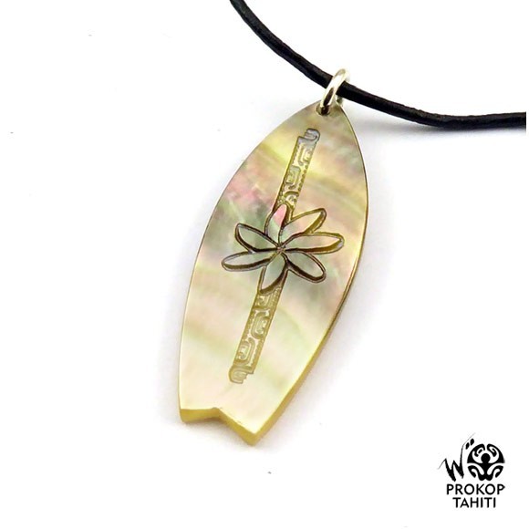 Pendentif nacre gravee prokop tahiti mini surf ps11 Pendentif nacre gravee prokop tahiti mini surf ps11