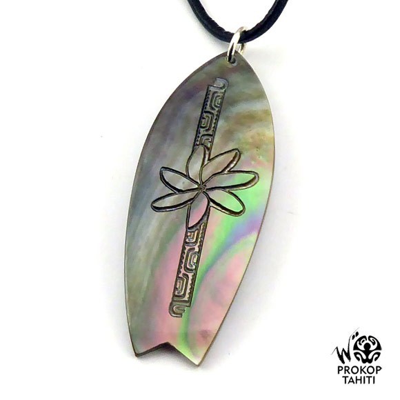 Pendentif nacre gravee prokop tahiti surf xl s9