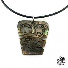 Pendentif Nacre Gravee...