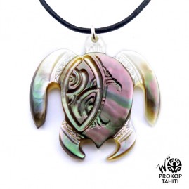 Pendentif Nacre Gravee...