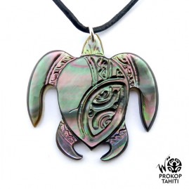Pendentif Nacre Gravee...