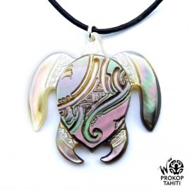 Pendentif Nacre Gravee...