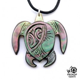 Pendentif Nacre Gravee...