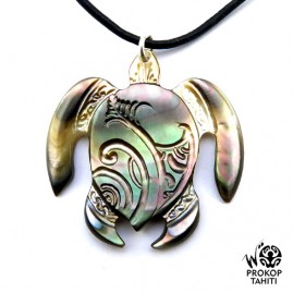 Pendentif Nacre Gravee...