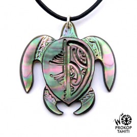 Pendentif Nacre Gravee...