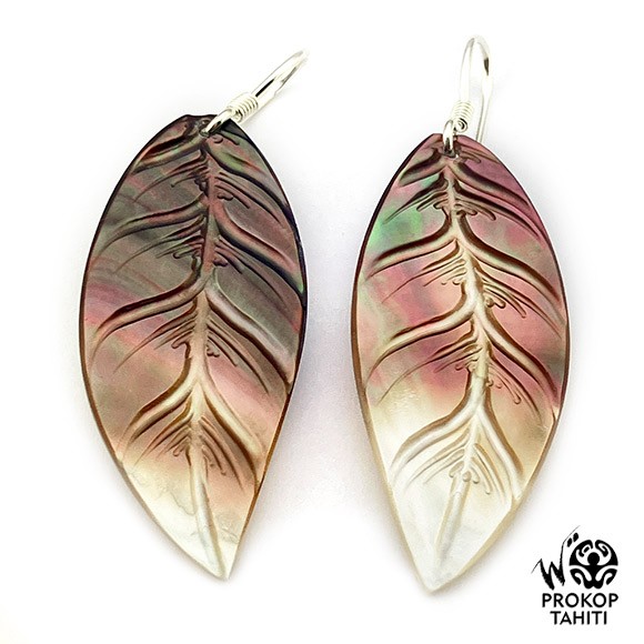 Boucles d’oreilles en nacre de Tahiti main image 1