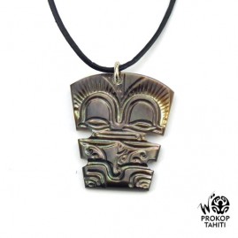 Pendentif Nacre Gravee...