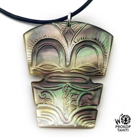 Pendentif Nacre Gravee...