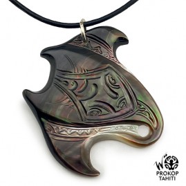 Pendentif Nacre Gravee...