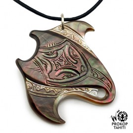 Pendentif Nacre Gravee...