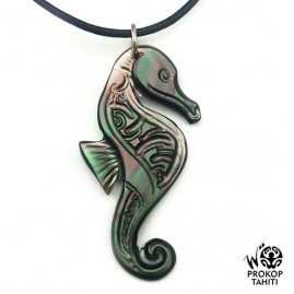 Pendentif Nacre Gravee...