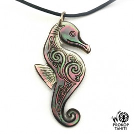 Pendentif Nacre Gravee...