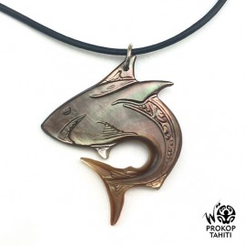 Pendentif Nacre Gravee...