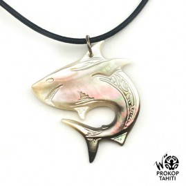 Pendentif Nacre Gravee...