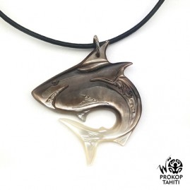 Pendentif Nacre Gravee...