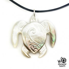 Pendentif Nacre Gravee...