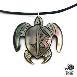Pendentif Nacre Gravee...