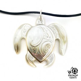 Pendentif Nacre Gravee...