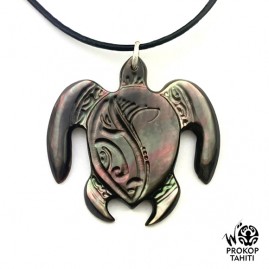 Pendentif Nacre Gravee...