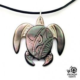 Pendentif Nacre Gravee...