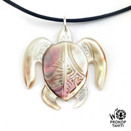 Pendentif Nacre Gravee...
