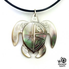 Pendentif Nacre Gravee...