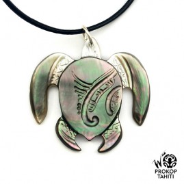 Pendentif Nacre Gravee...