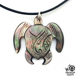 Pendentif Nacre Gravee...