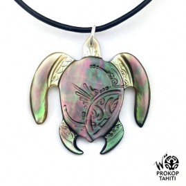 Pendentif Nacre Gravee...