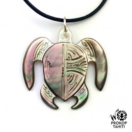 Pendentif Nacre Gravee...