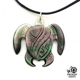 Pendentif Nacre Gravee...