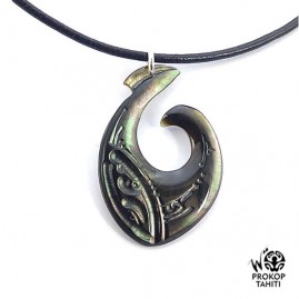 Pendentif Nacre Gravee...