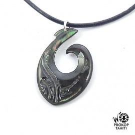 Pendentif Nacre Gravee...