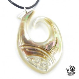 Pendentif Nacre Gravee...