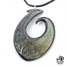 Pendentif Nacre Gravee...