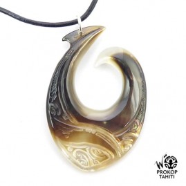 Pendentif Nacre Gravee...