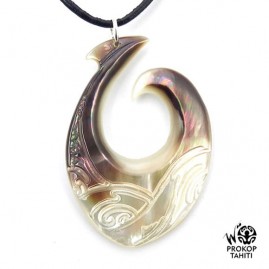 Pendentif Nacre Gravee...