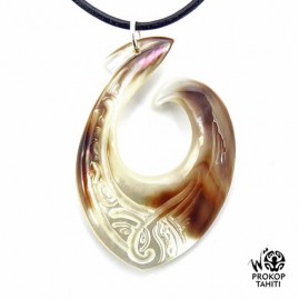 Pendentif Nacre Gravee...