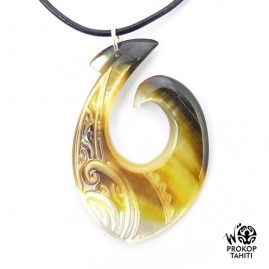 Pendentif Nacre Gravee...