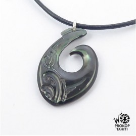 Pendentif Nacre Gravee...