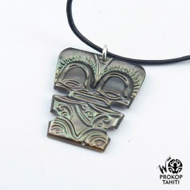 Pendentif Nacre Gravee...